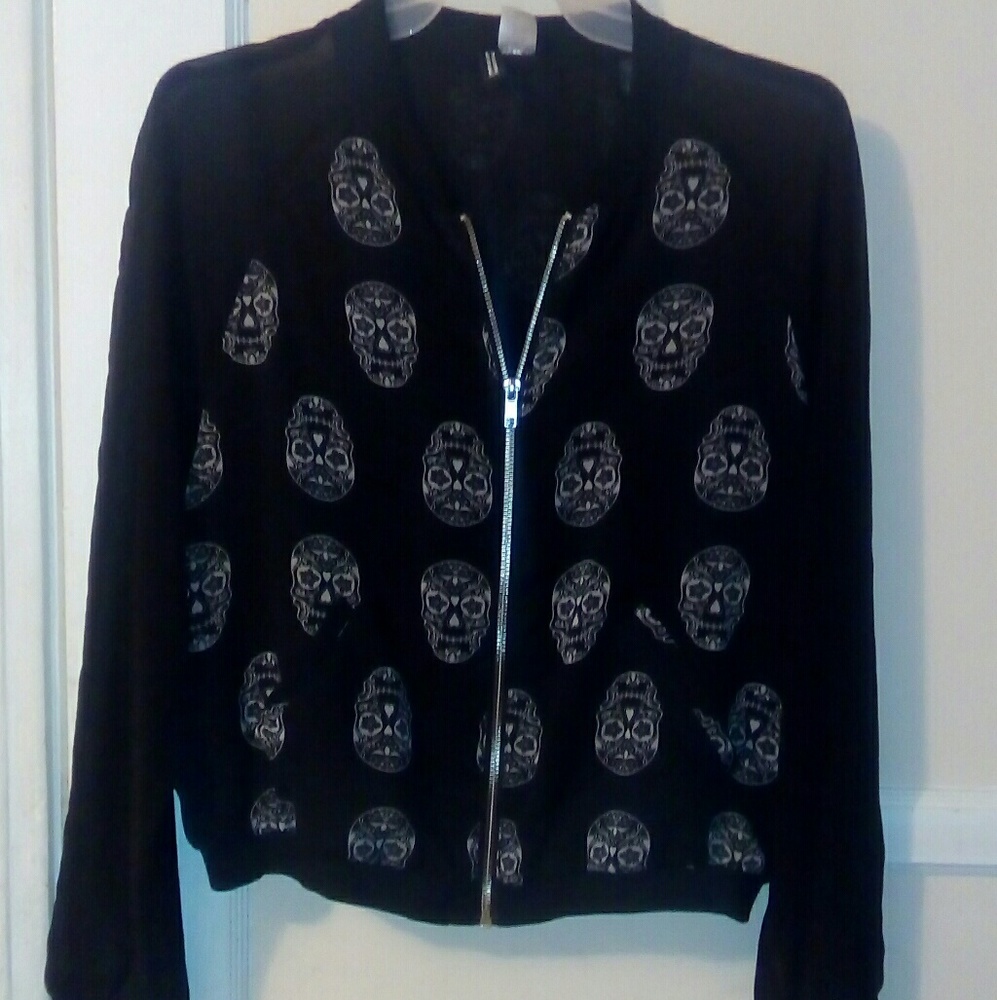 NWOT H&M Sheer Skull Jacket Top Size 6